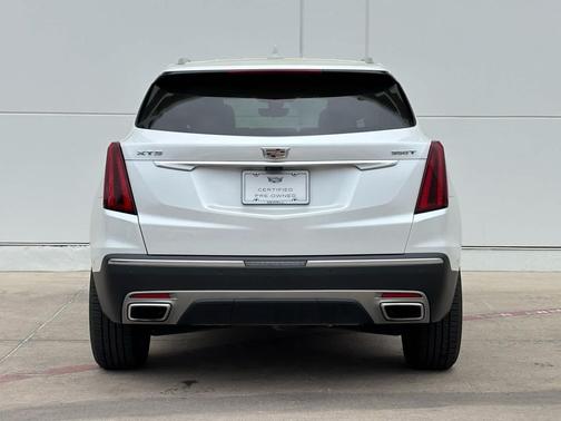 Crystal White Tricoat 2023 Cadillac XT5 Premium Luxury