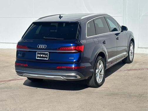 2021 Audi Q7 45 Premium Plus