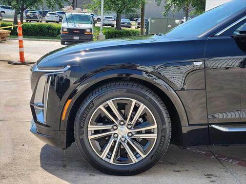 2024 Cadillac LYRIQ Luxury w/1SE