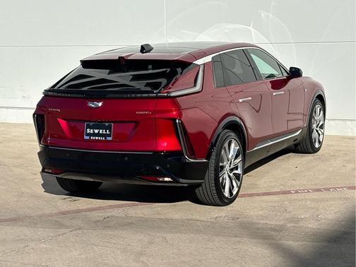 2024 Cadillac LYRIQ Luxury