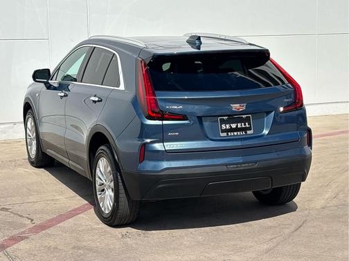 2024 Cadillac XT4 Luxury