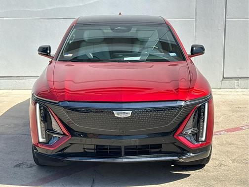 2025 Cadillac LYRIQ Sport
