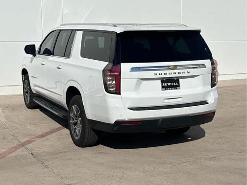 2024 Chevrolet Suburban LS