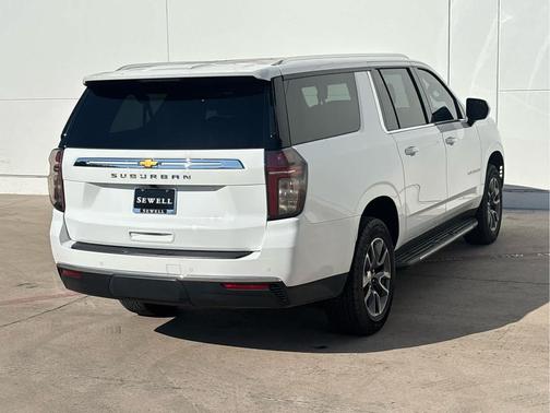 2024 Chevrolet Suburban LS