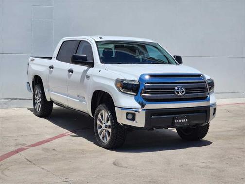 2014 Toyota Tundra SR5