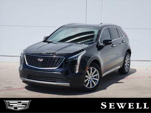 2022 Cadillac XT4 Premium Luxury