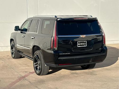 2016 Cadillac Escalade Premium