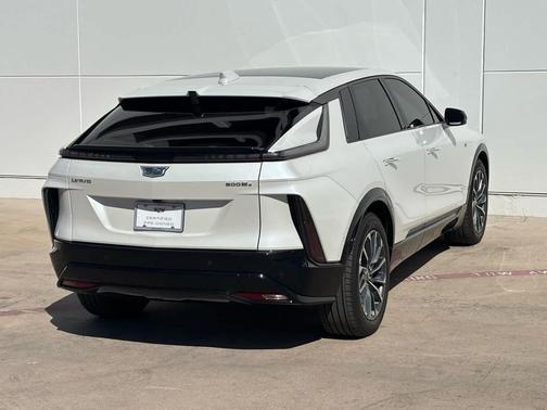 2024 Cadillac LYRIQ Sport
