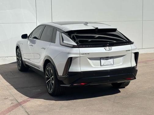 2024 Cadillac LYRIQ Sport