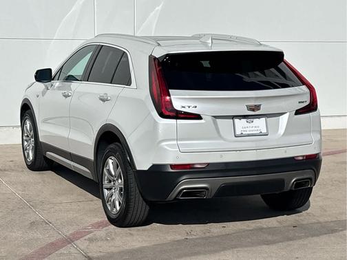 2023 Cadillac XT4 Premium Luxury