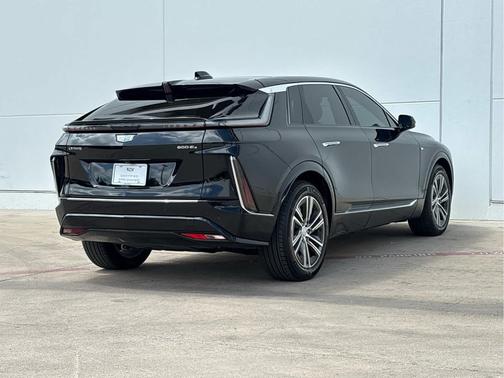 Stellar Black Metallic 2024 Cadillac LYRIQ Luxury