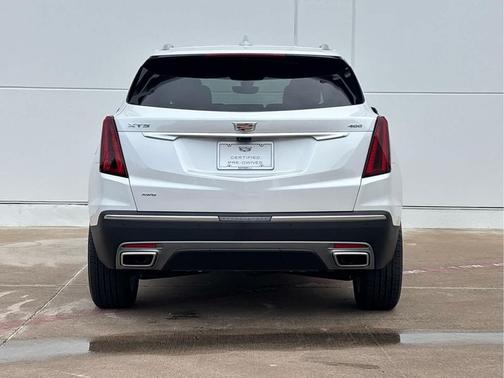 Crystal White Tricoat 2025 Cadillac XT5 Premium Luxury