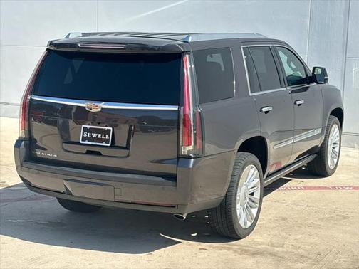 2017 Cadillac Escalade Platinum