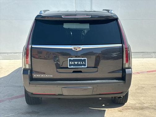 2017 Cadillac Escalade Platinum