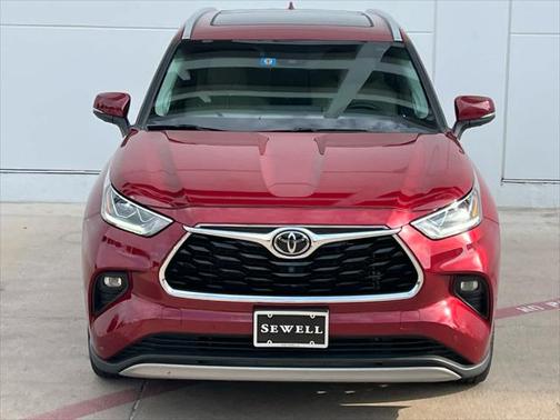 2022 Toyota Highlander Platinum