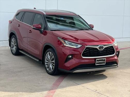 2022 Toyota Highlander Platinum