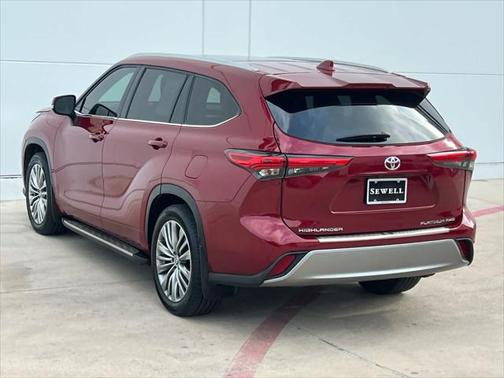 2022 Toyota Highlander Platinum