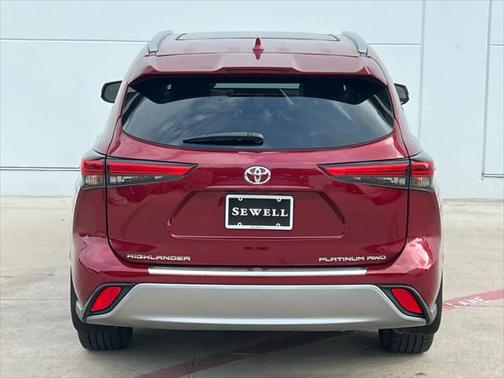 2022 Toyota Highlander Platinum