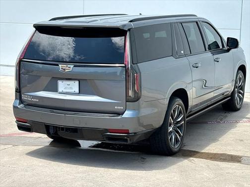 2022 Cadillac Escalade ESV Sport Platinum