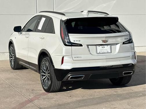 2024 Cadillac XT4 Sport