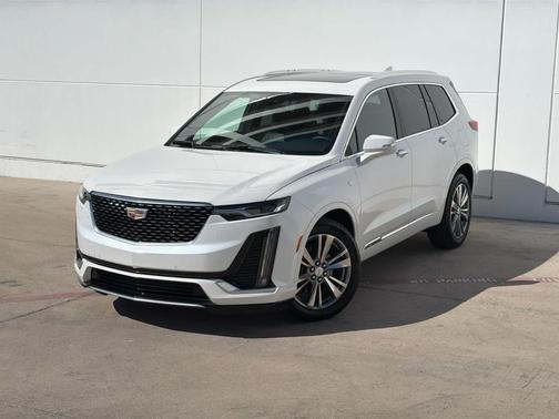 2025 Cadillac XT6 Premium Luxury FWD