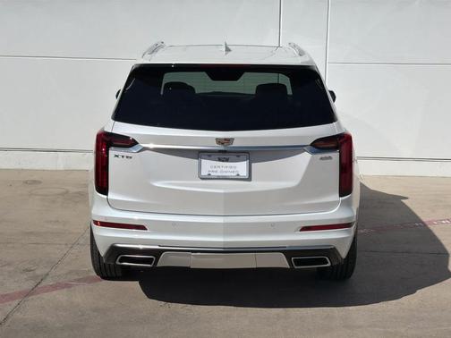 2025 Cadillac XT6 Premium Luxury FWD