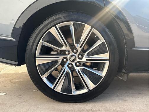 2023 Cadillac LYRIQ Luxury