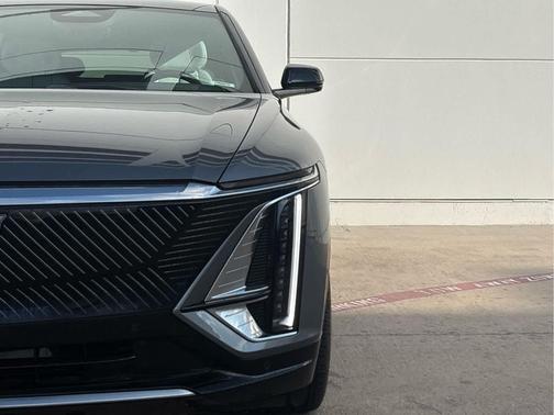 2023 Cadillac LYRIQ Luxury