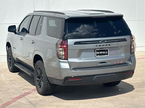 2023 Chevrolet Tahoe 4WD RST