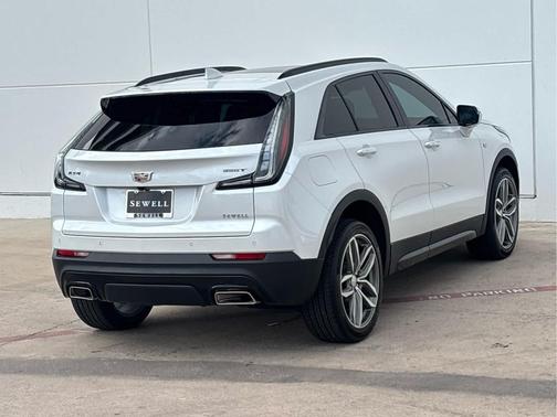 2023 Cadillac XT4 Sport