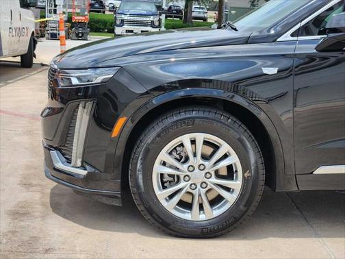 2025 Cadillac XT6 Luxury FWD