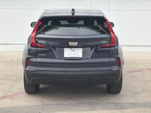 2024 Cadillac XT4 Luxury