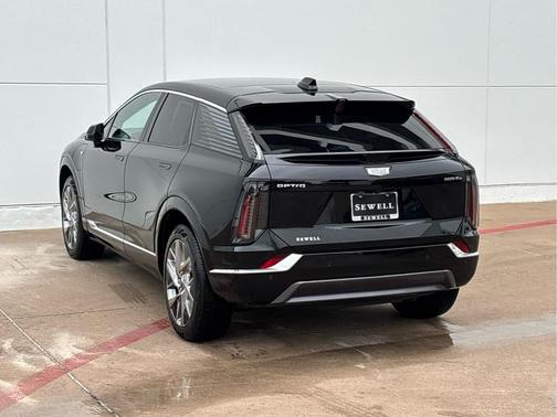 2025 Cadillac OPTIQ Luxury 2 AWD