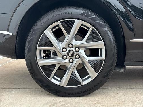 2025 Cadillac OPTIQ Luxury 2 AWD