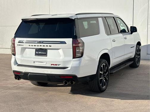 2022 Chevrolet Suburban RST
