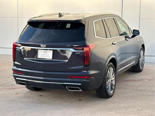 2025 Cadillac XT6 Premium Luxury FWD