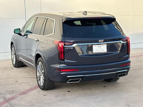 2025 Cadillac XT6 Premium Luxury FWD