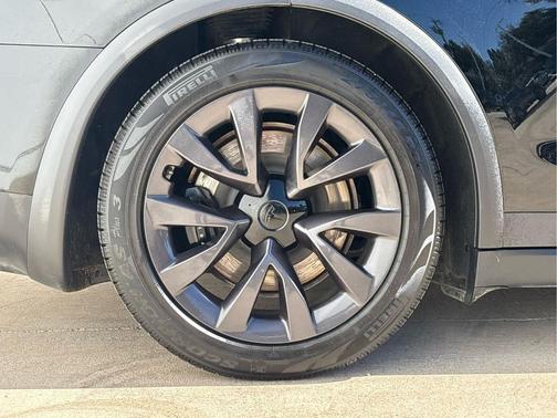 2023 Tesla Model X Standard Range