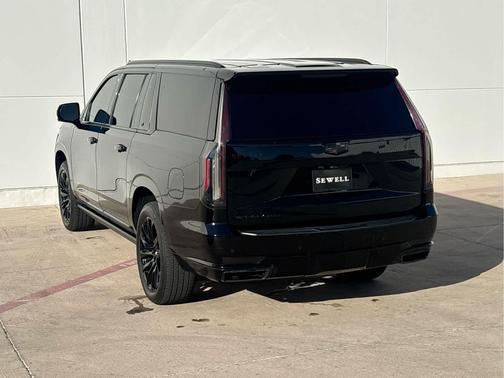 2022 Cadillac Escalade ESV Sport