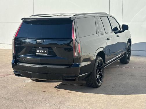 2022 Cadillac Escalade ESV Sport