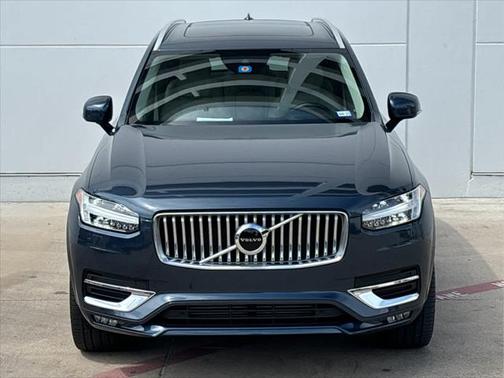 2022 Volvo XC90 T6 Inscription