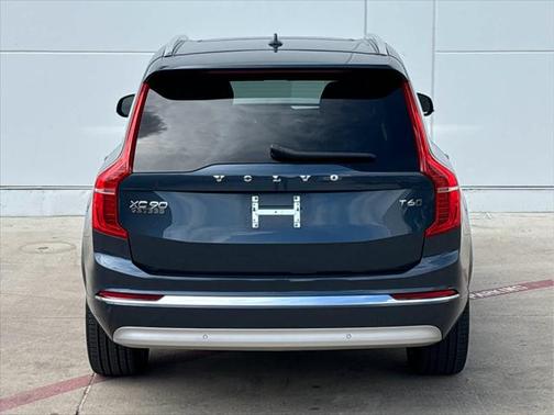 2022 Volvo XC90 T6 Inscription