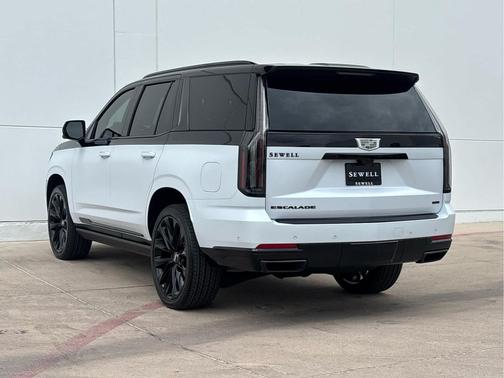 Vibrant White Tricoat 2026 Cadillac Escalade Sport Platinum