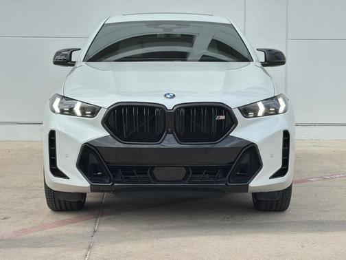 Mineral White Metallic 2025 BMW X6 M60i