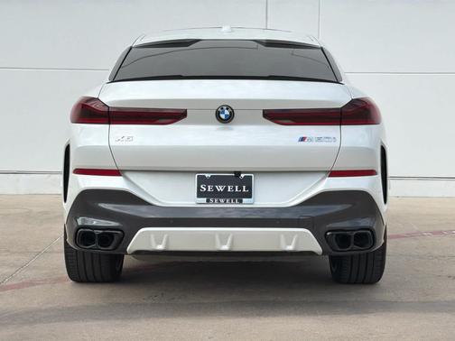 Mineral White Metallic 2025 BMW X6 M60i