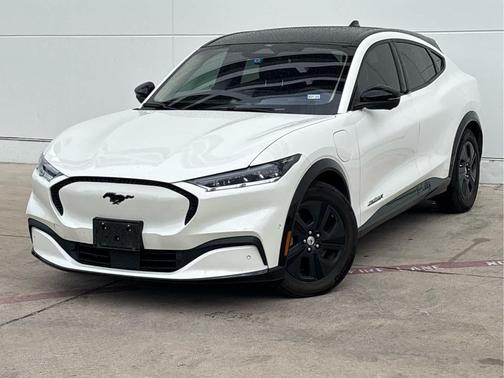 2022 Ford Mustang Mach-E California Route 1