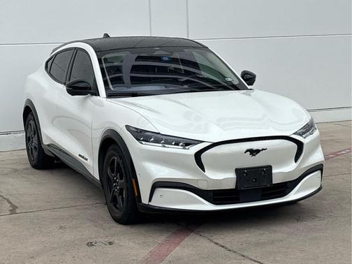 2022 Ford Mustang Mach-E California Route 1