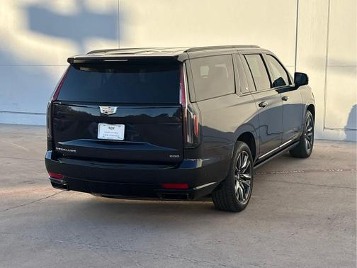 2023 Cadillac Escalade ESV Sport