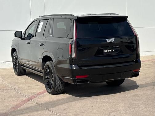 2023 Cadillac Escalade Sport