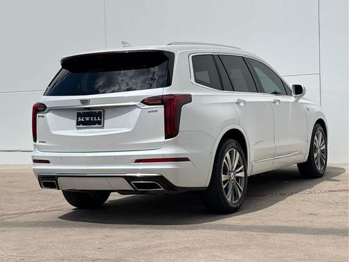 Crystal White Tricoat 2020 Cadillac XT6 Premium Luxury FWD